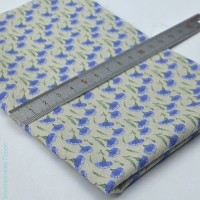Васильки на оливковом