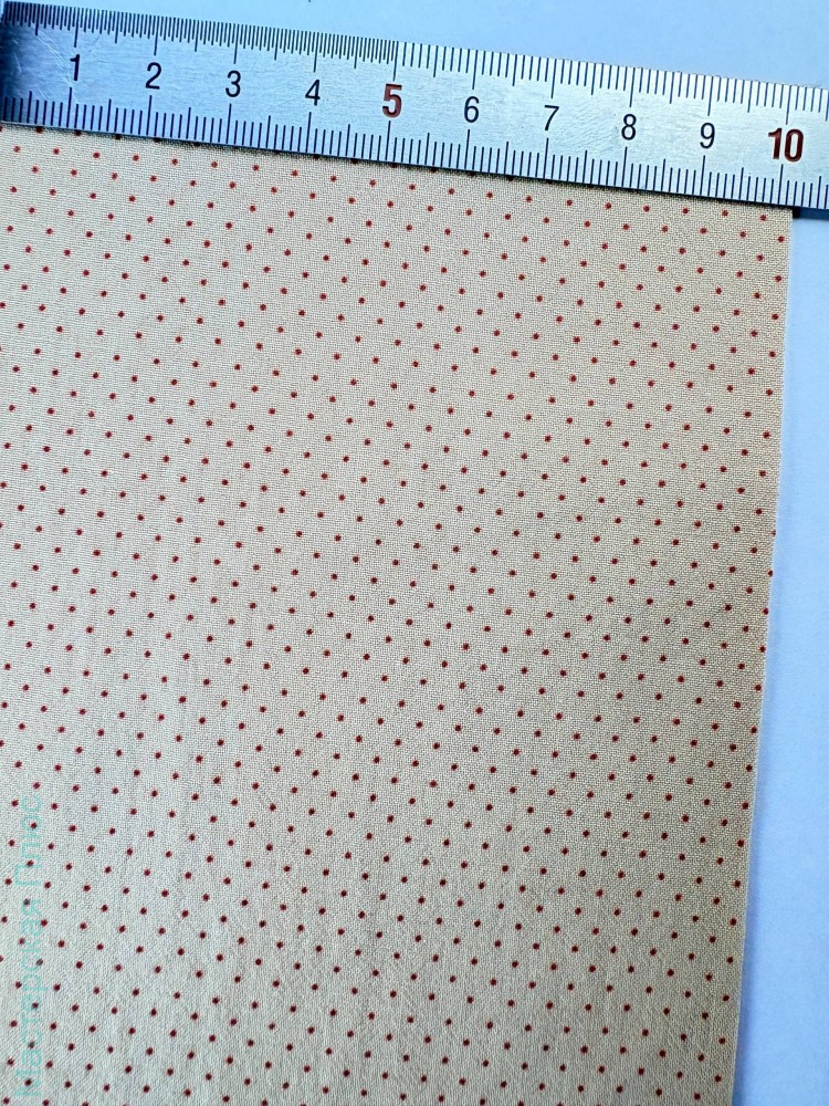 Бежевый 01 мелкий красный