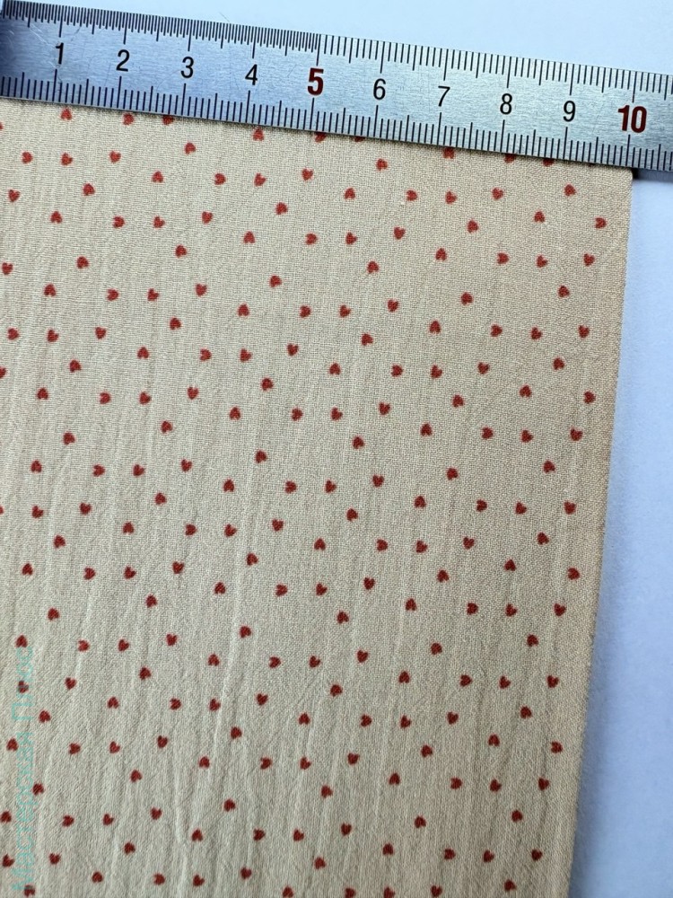 Бежевый 10 красный