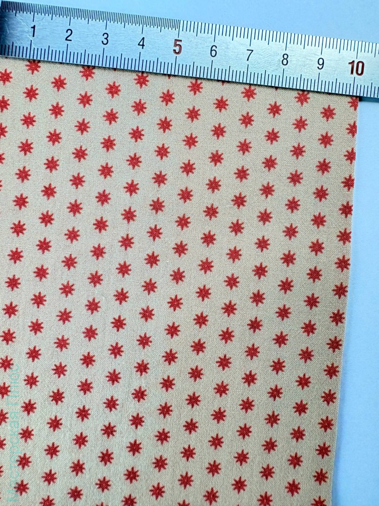 Бежевый 13 красный