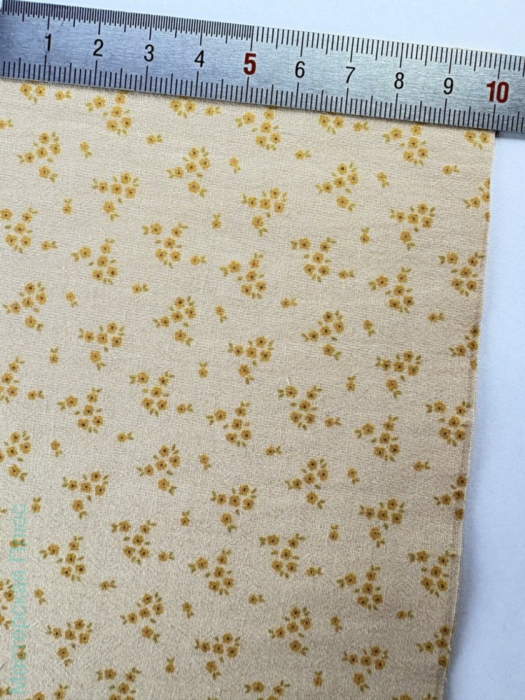 Бежевый Цветы 04