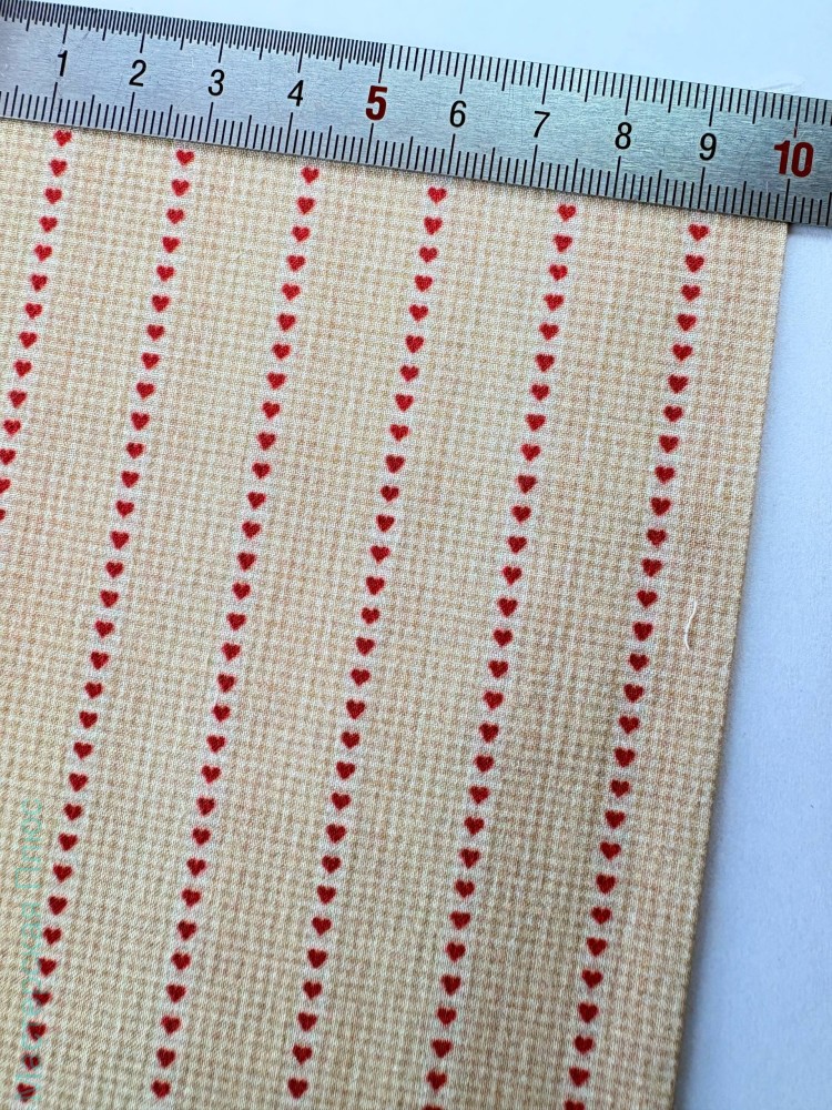 Сердечки и клеточки