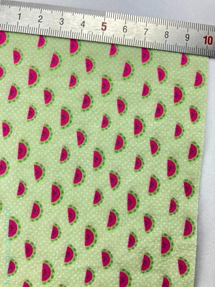 Арбуз на горошке