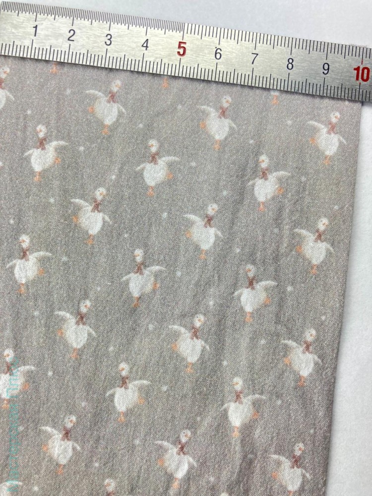 Уточки танцуют